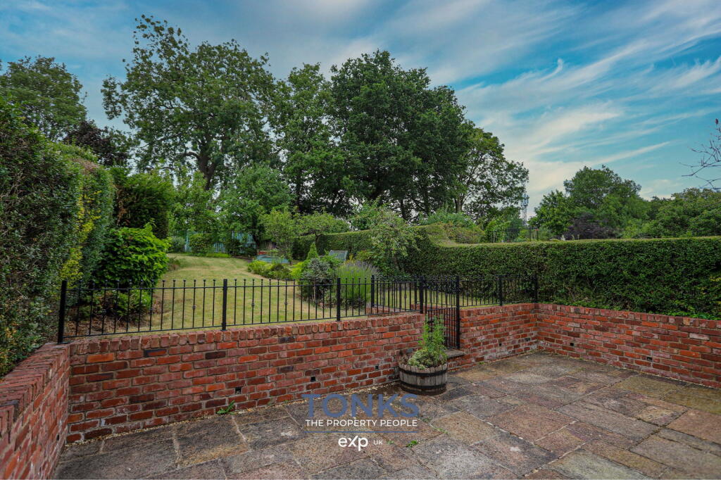 Additional image 20 of NO CHAIN - Stunning period property on tree-lined road - Haden Park Rd, Cradley Heath, B64 7HF