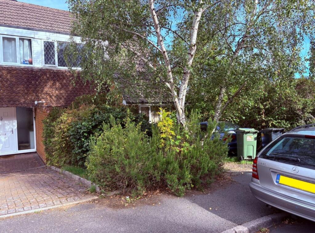 Property image for FGR's, 2, 57, 63 & 65 Whitestone Road, Halesowen, West Midlands, B63 3PU