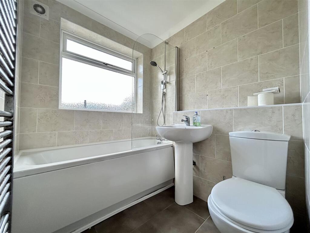 Additional image 16 of Wicklow Close, Halesowen