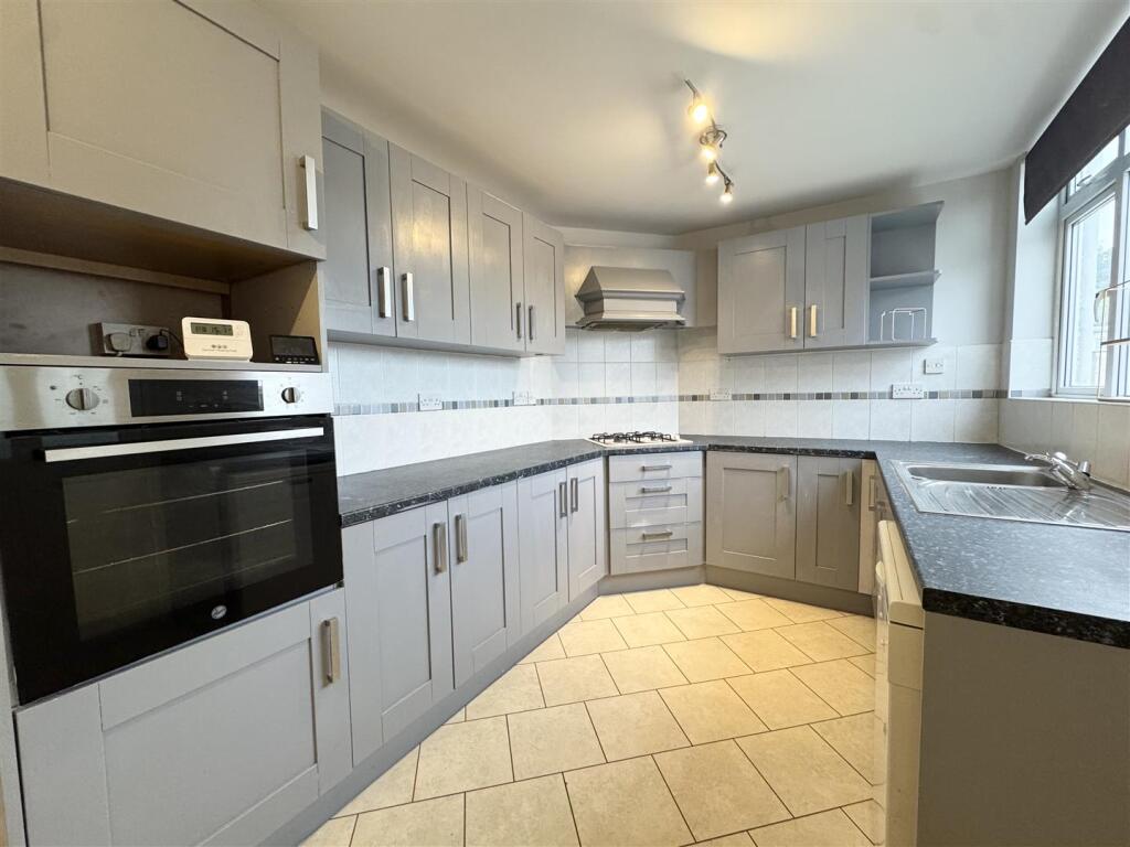 Additional image 6 of Woodrow Lane, Catshill
