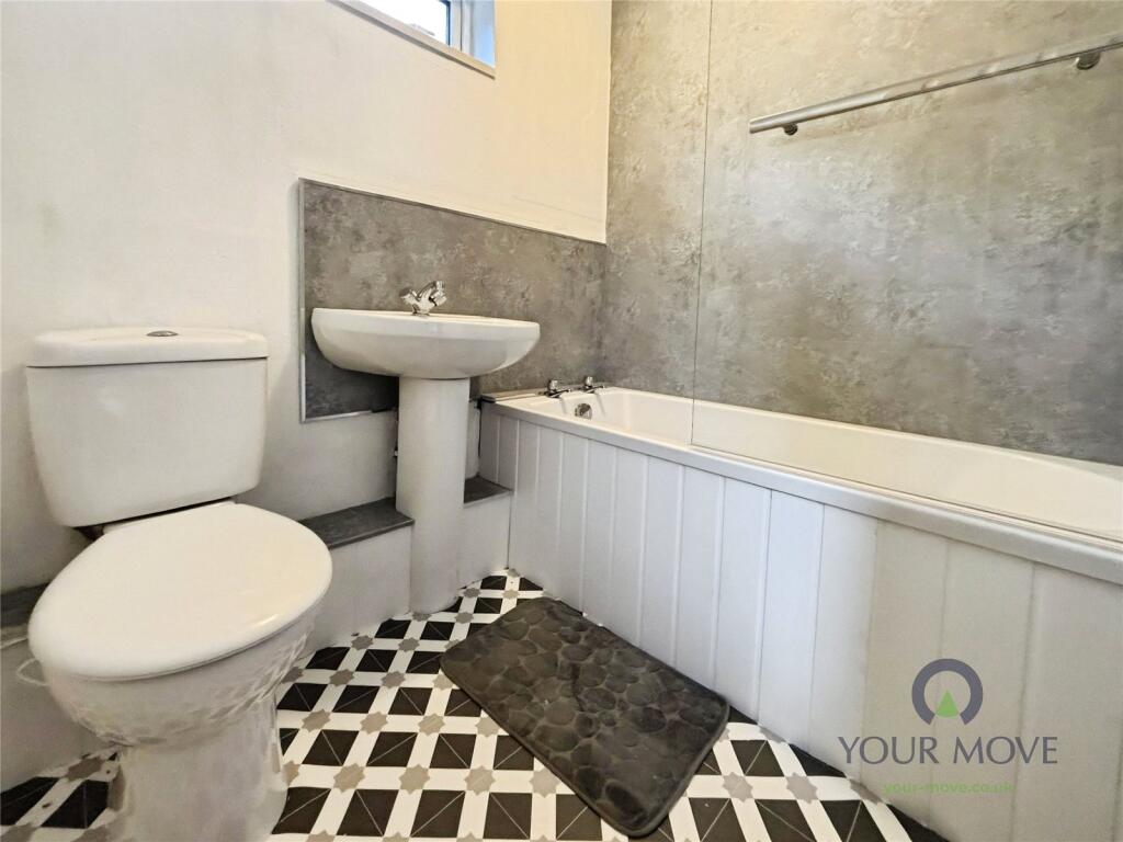 Additional image 7 of Spenser Walk, Catshill, Bromsgrove, Worcestershire, B61