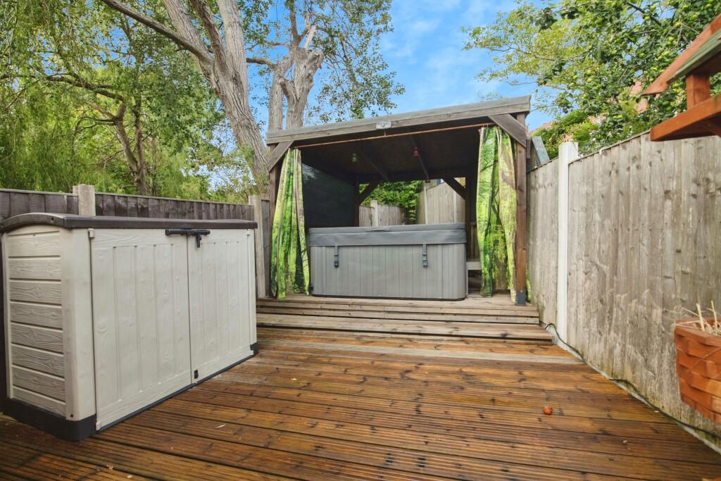 Additional image 4 of Bell End, Rowley Regis, B65