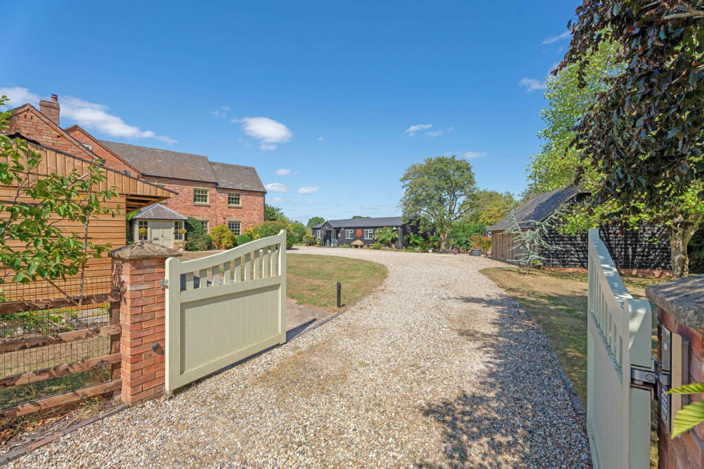 Additional image 34 of Woodgate Road Stoke Prior Bromsgrove, Worcestershire, B60 4HG