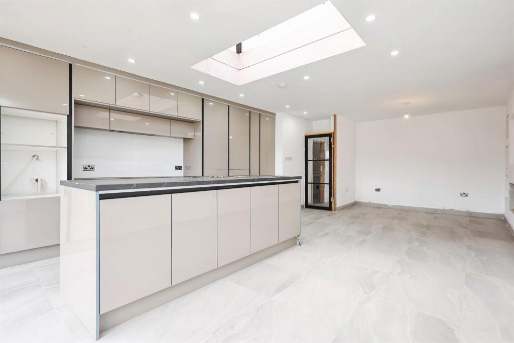 Additional image 3 of Oldbury Road, Rowley Regis