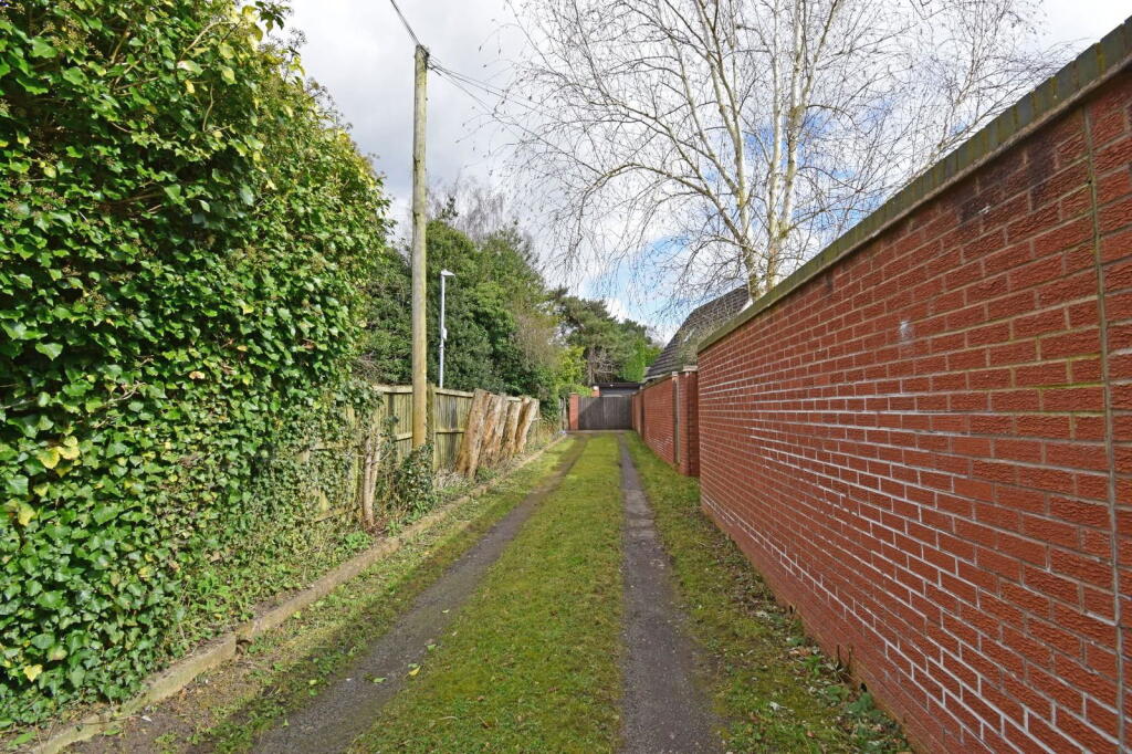 Additional image 19 of 19 College Road, Bromsgrove, Worcestershire, B60 2NF