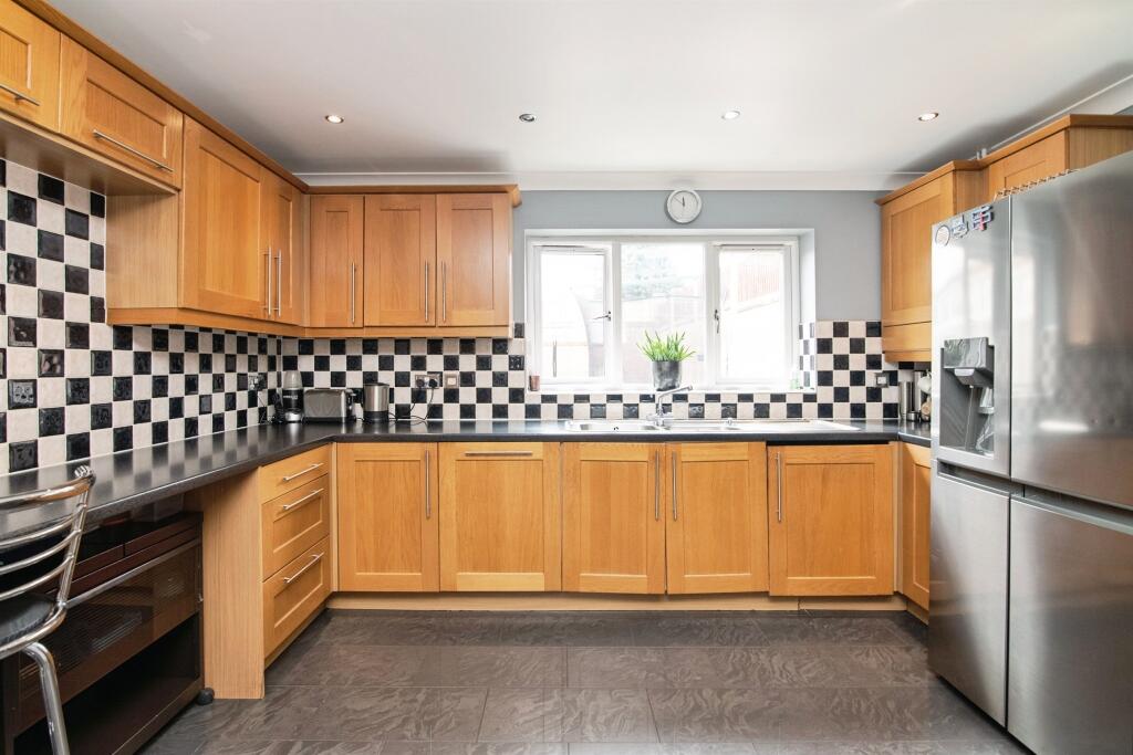 Additional image 5 of Wall Close, Smethwick