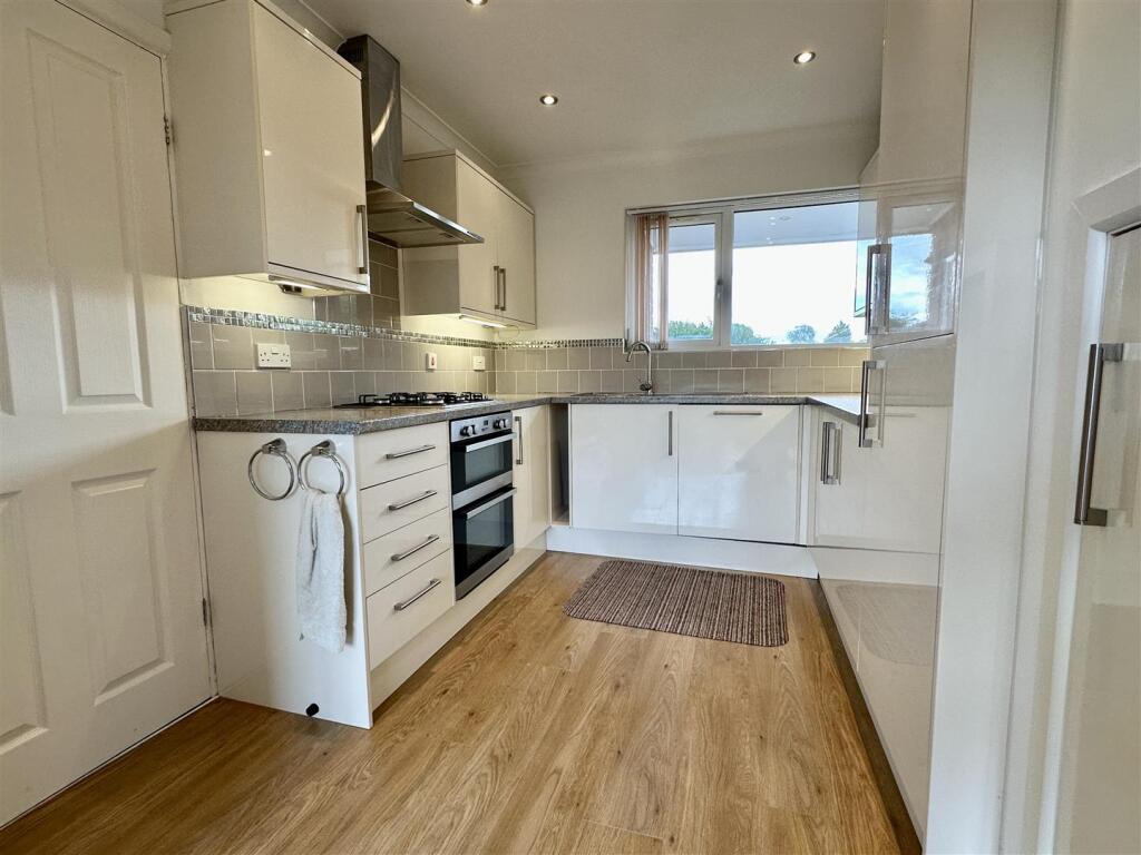 Additional image 13 of Poplar Close, Oversley Green, Alcester