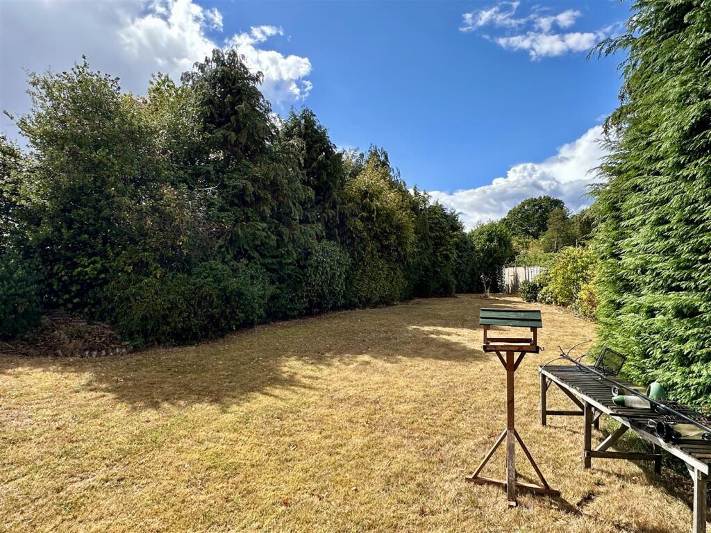 Additional image 24 of Poplar Close, Oversley Green, Alcester