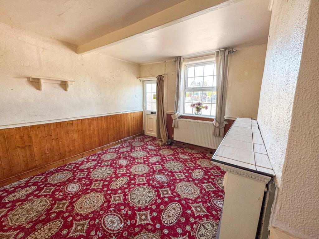 Property image for 46 Hanbury Road, Stoke Heath, Bromsgrove, Worcestershire, B60 4LU