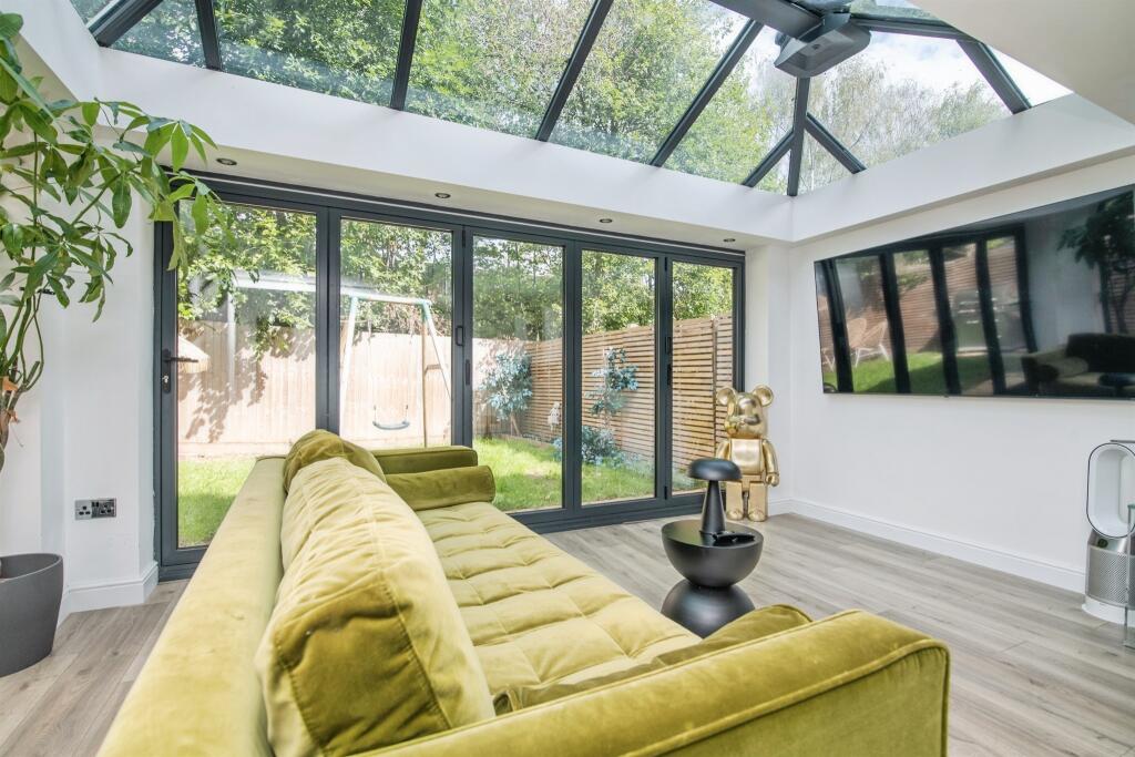 Additional image 3 of Argyll Way, SMETHWICK