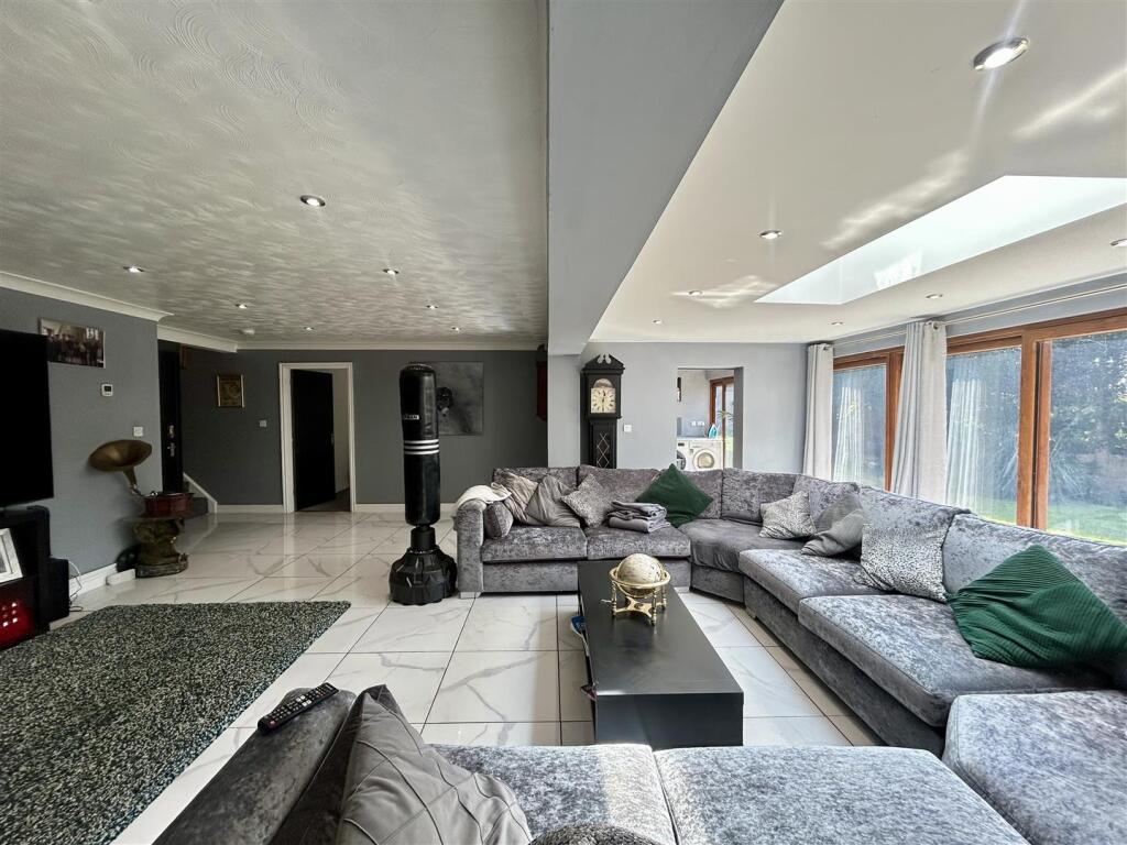 Additional image 18 of Halesowen Road, Cradley Heath