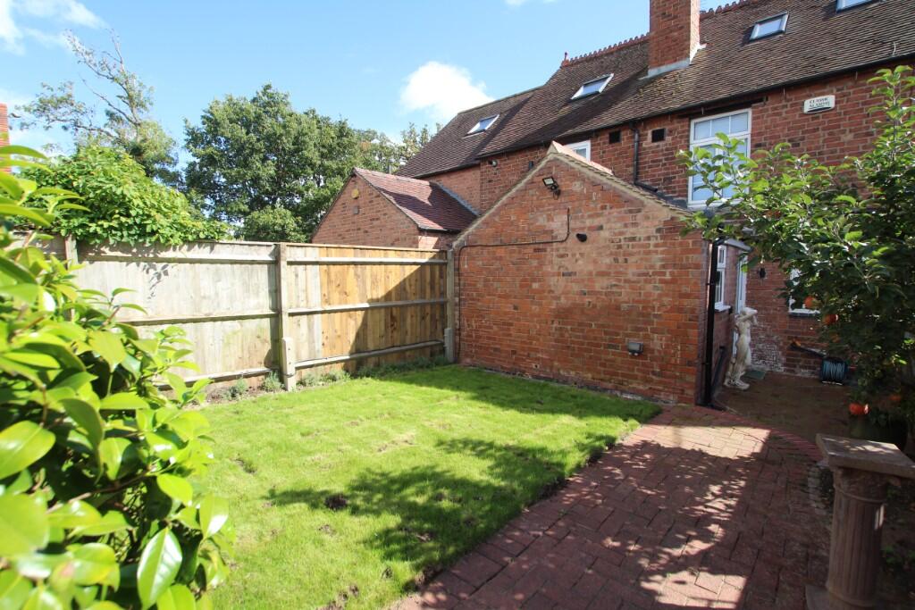 Additional image 5 of Hollyland, Shustoke B46