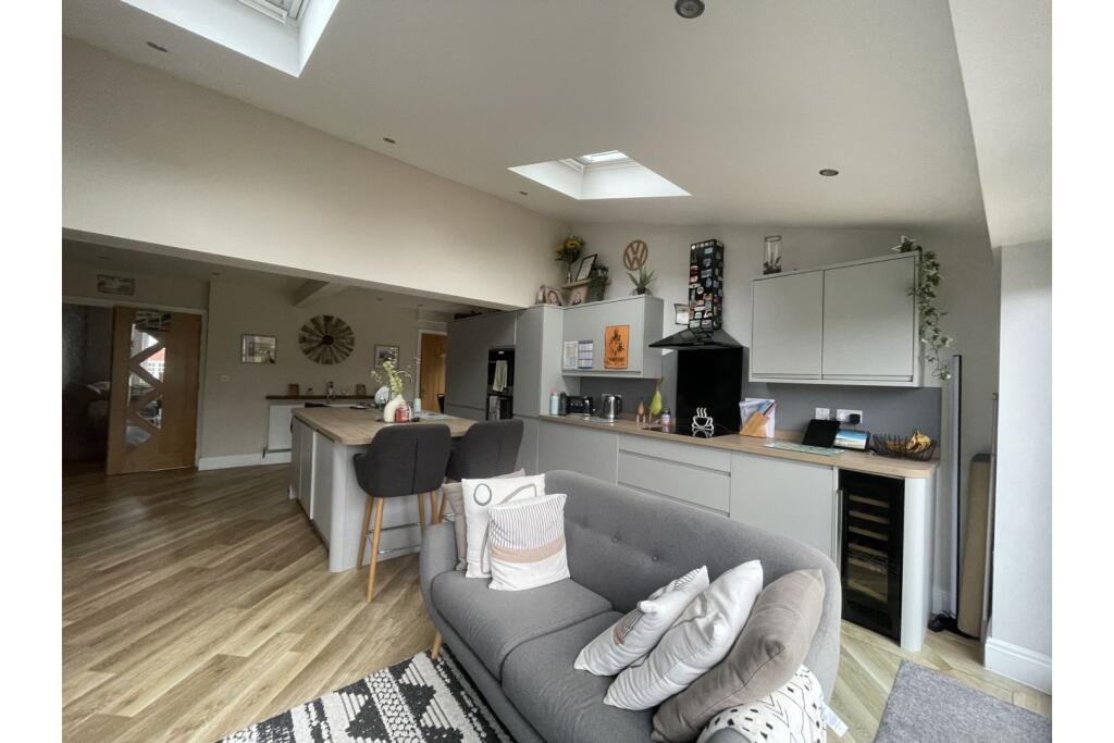 Additional image 10 of Hoylake Drive, Oldbury, B69