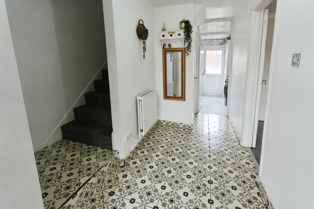 Additional image 5 of Shinwell Crescent, Oldbury, B69