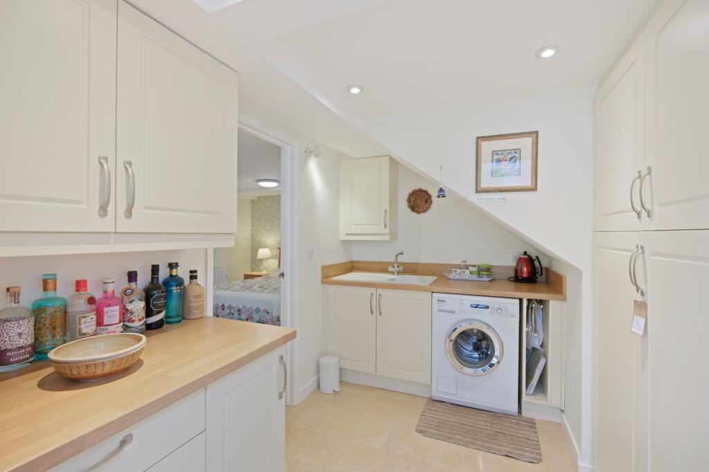 Additional image 21 of School Road, Hanbury, B60