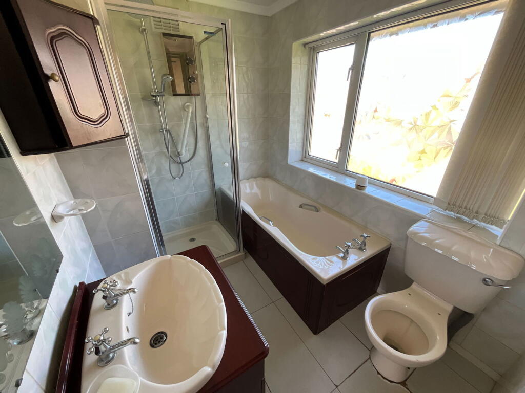 Additional image 11 of CRADLEY HEATH, Castle Close