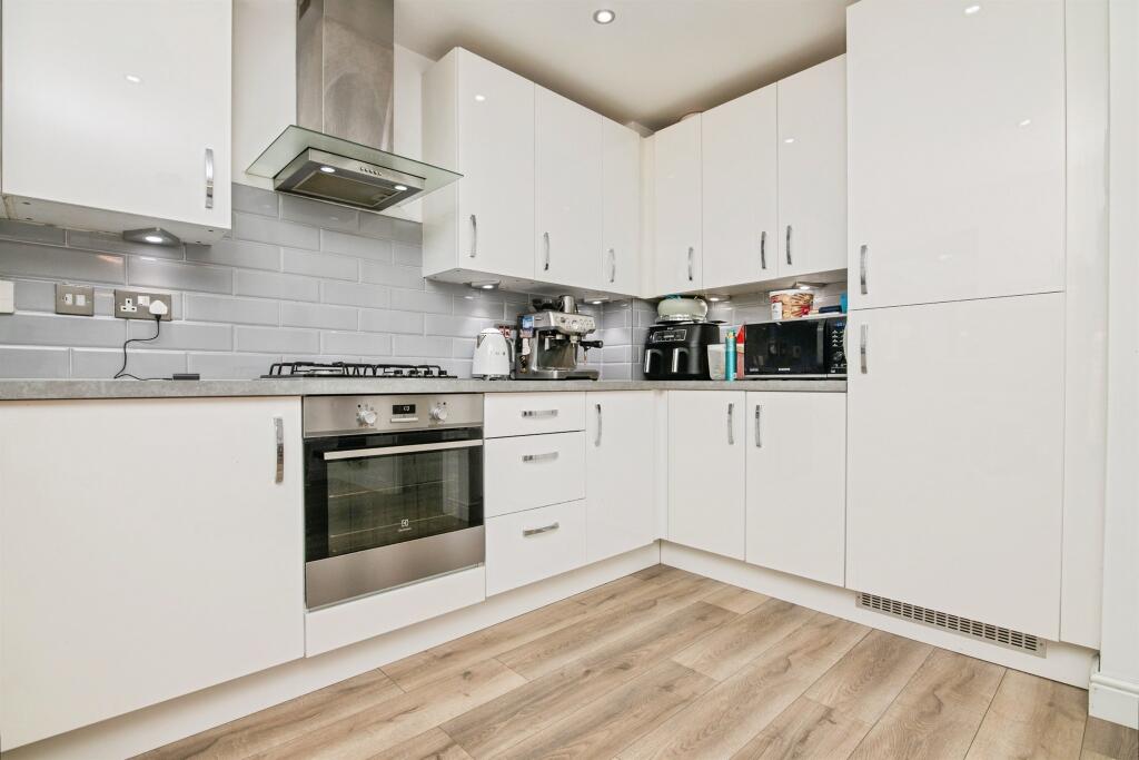 Additional image 6 of Argyll Way, SMETHWICK