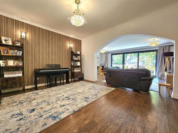 Additional image 5 of Lugtrout Lane, Catherine-De-Barnes