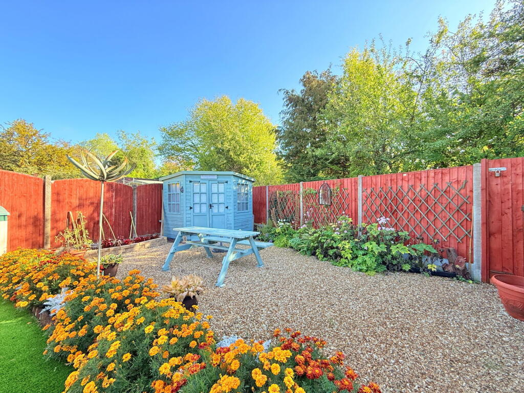 Additional image 19 of Haslucks Green Road, Shirley