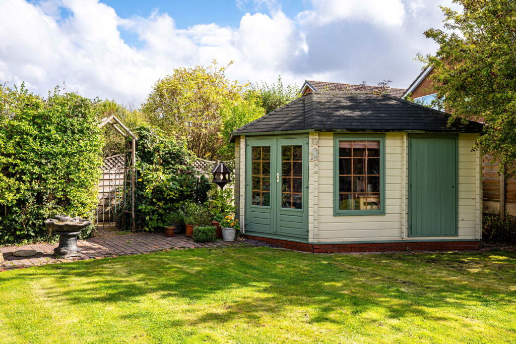 Additional image 30 of Hollyfield Road South, Sutton Coldfield, B76 1NX