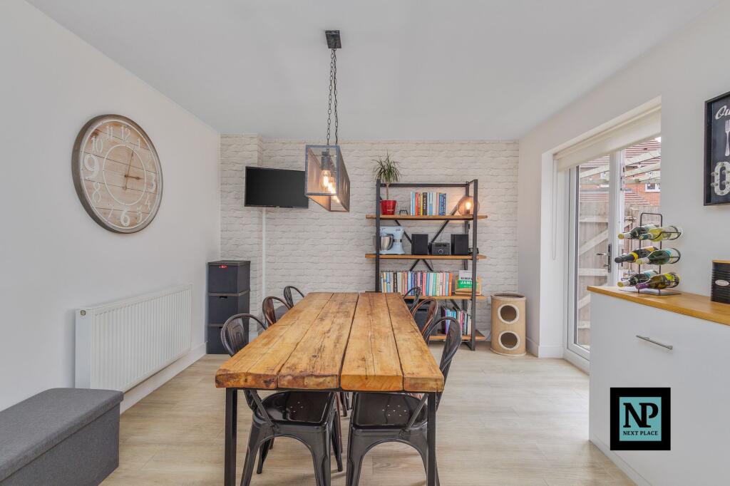 Additional image 7 of Swallowhurst, Hockley, B77