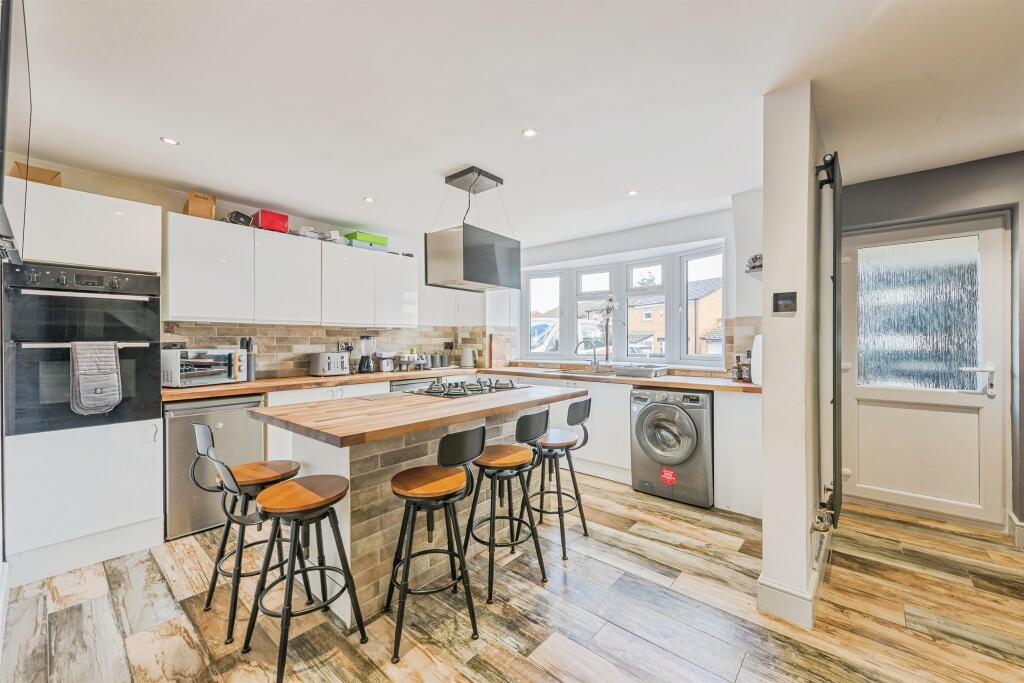 Additional image 3 of Sorbus, Tamworth