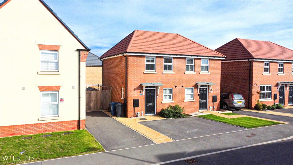 Property image for Worthing Grove, Tamworth, Staffordshire, B78
