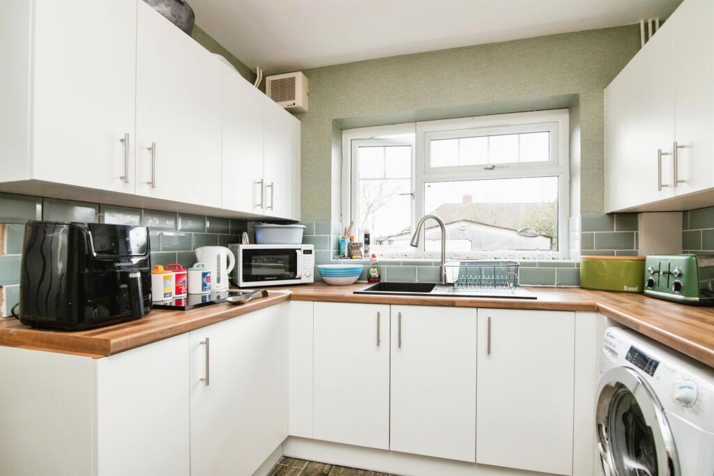 Additional image 5 of Selkirk Close, West Bromwich