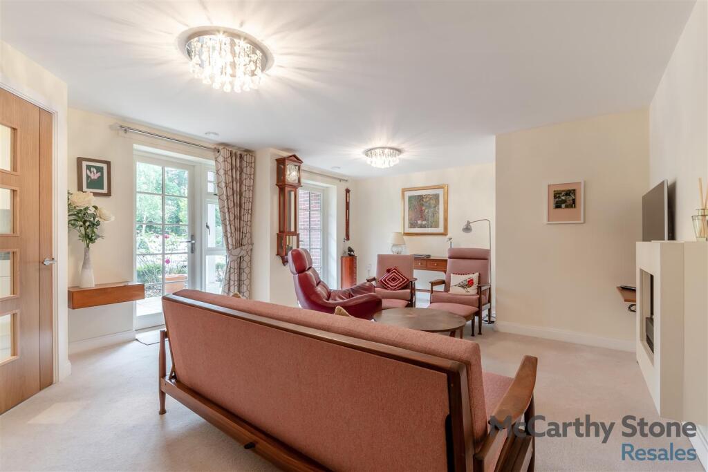 Additional image 3 of Brueton Place, 218 - 220 Blossomfield Road, Solihull, West Midlands, B91 1PT