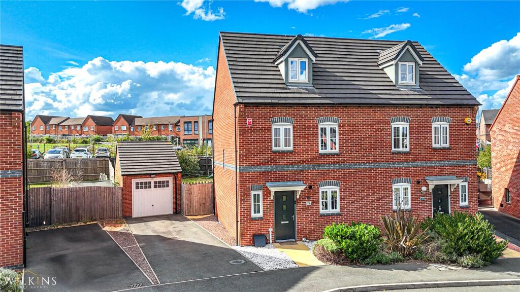 Property image for Meadow Way, Tamworth, Staffordshire, B79