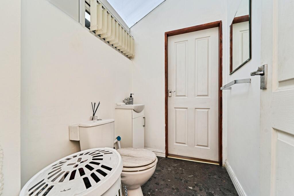 Additional image 7 of Jubilee Avenue, West Bromwich, B71