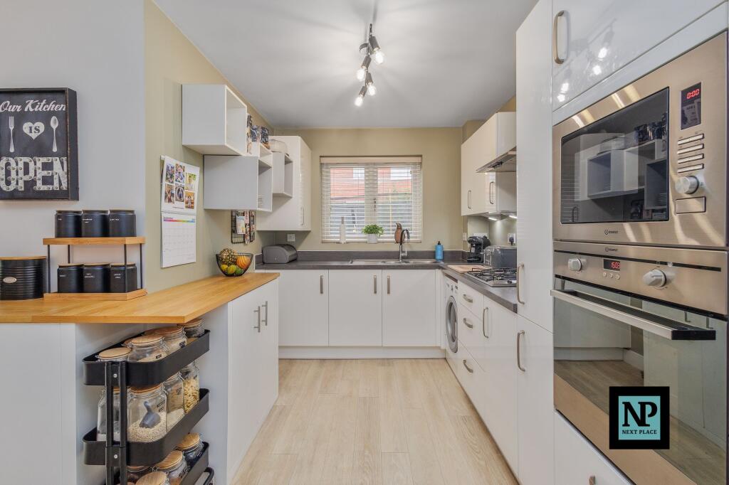 Additional image 9 of Swallowhurst, Hockley, B77