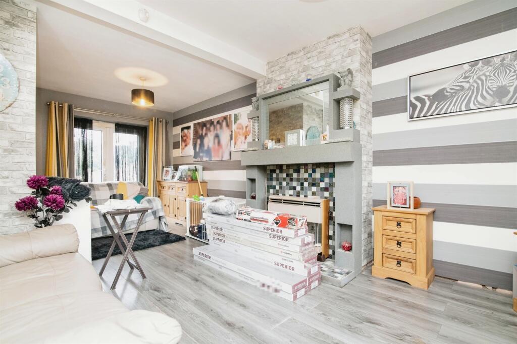 Additional image 4 of Selkirk Close, West Bromwich