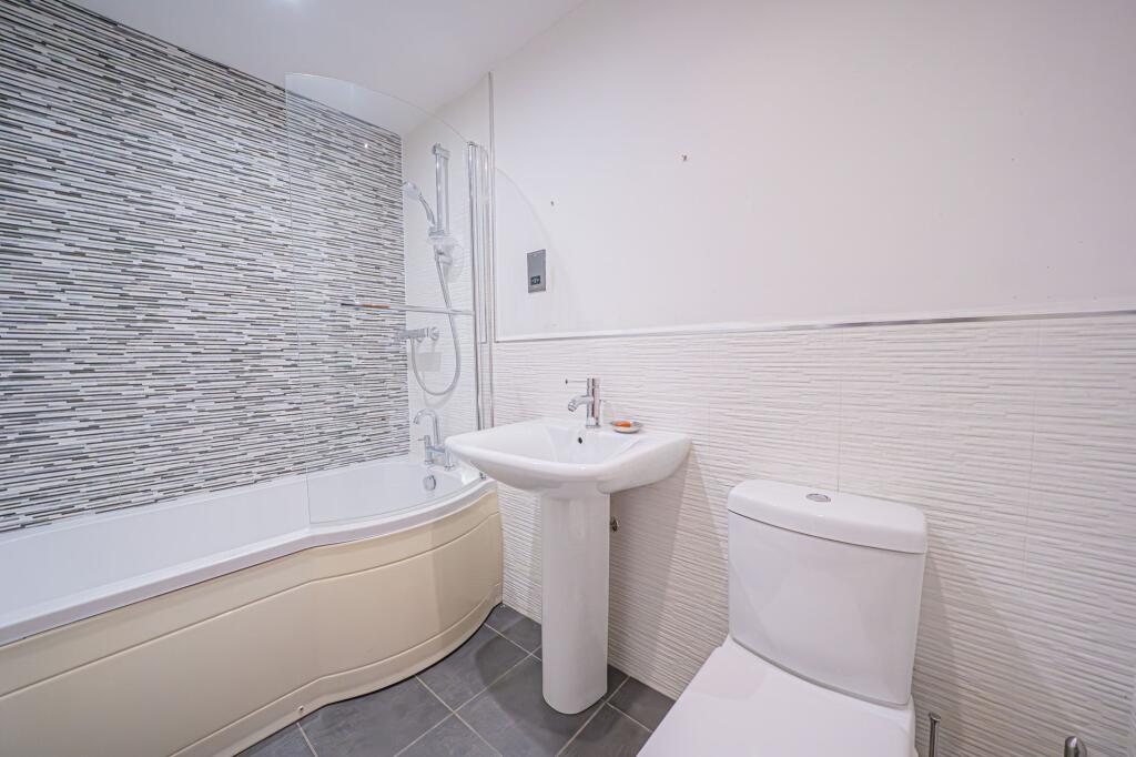 Additional image 30 of Warwick Road, Solihull, B91