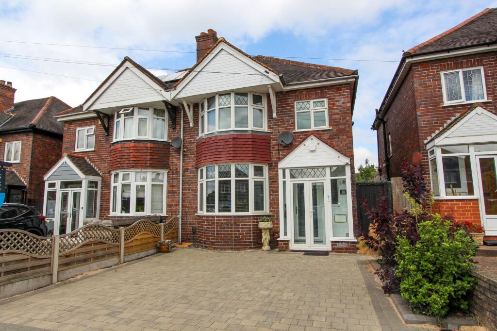 Worcester Lane, Four Oaks, B74