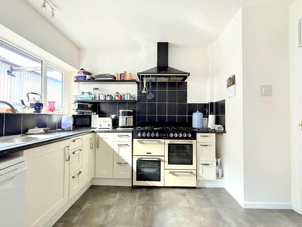 Additional image 7 of Dovedale Avenue, Shirley