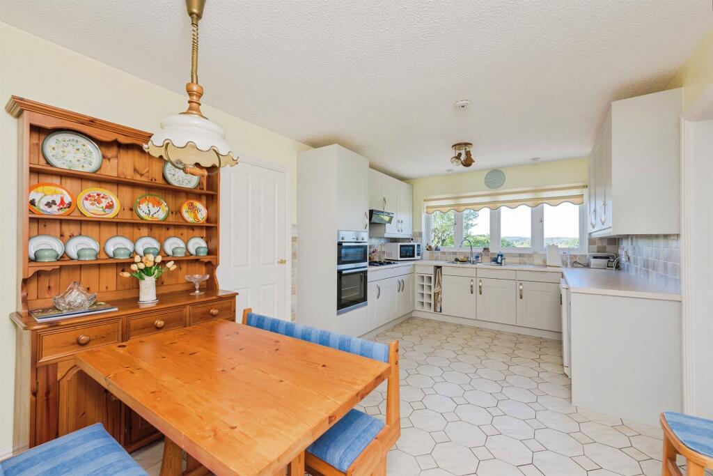 Additional image 5 of Walrand Close, Wigginton, Tamworth