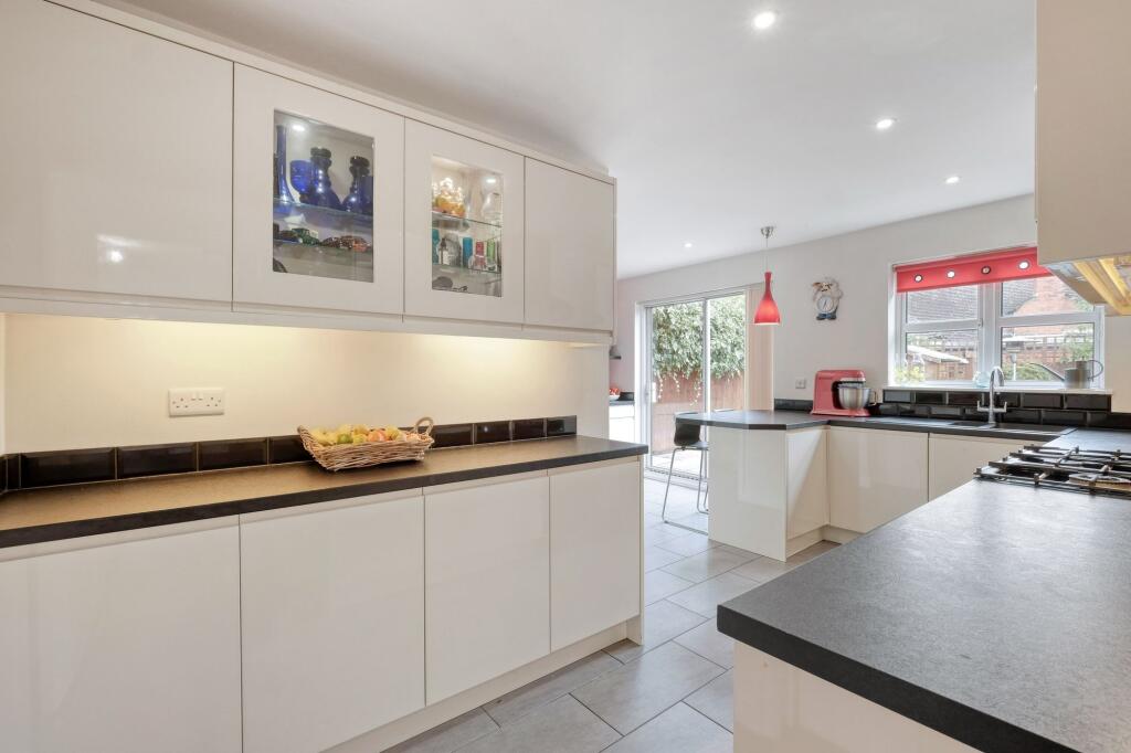 Additional image 5 of Rosebriars, Shirley, B90