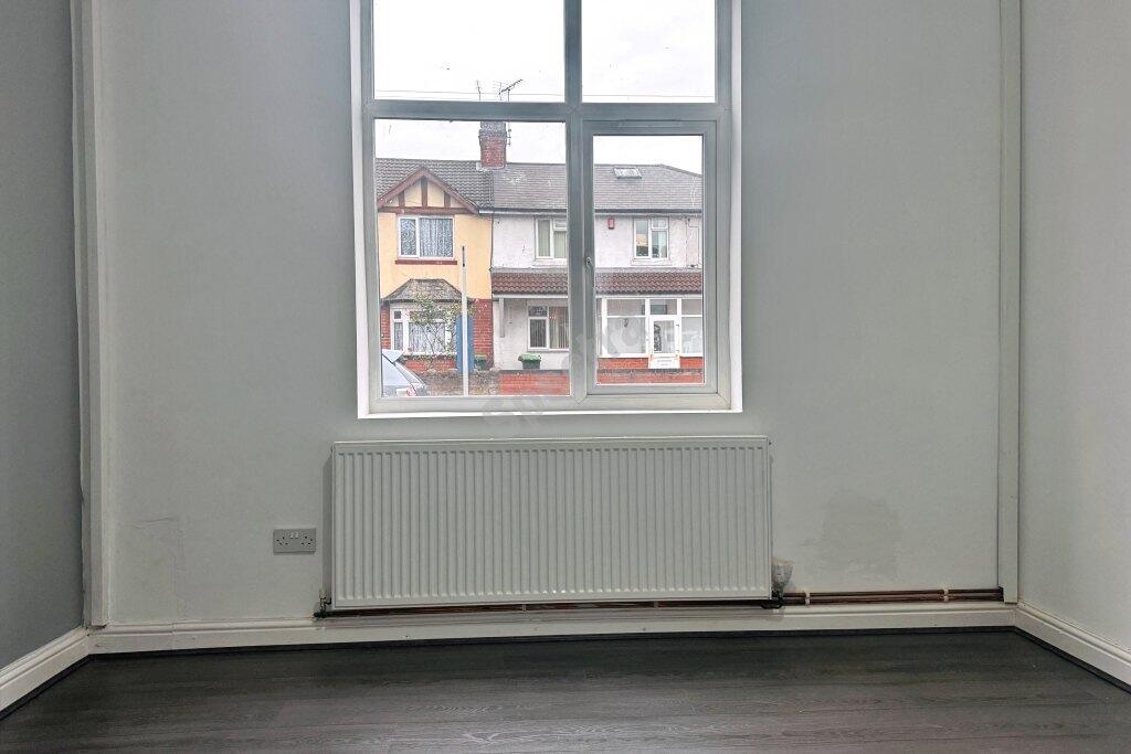 Additional image 4 of Vicarage Road, B71