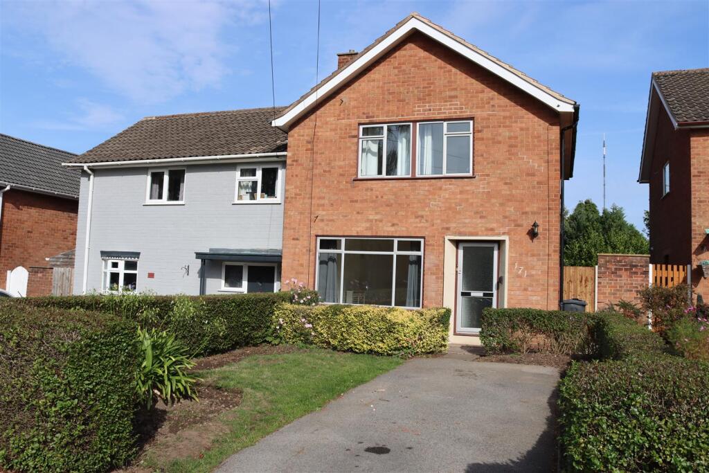 Blackberry Lane, Four Oaks