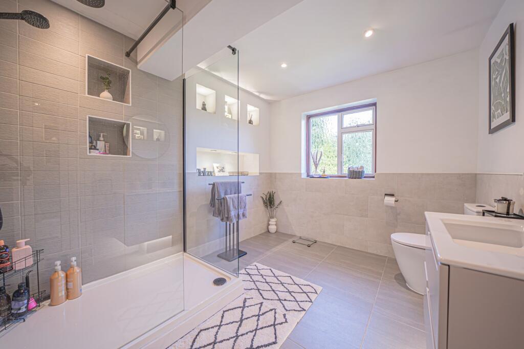 Additional image 16 of Station Road, Knowle, B93