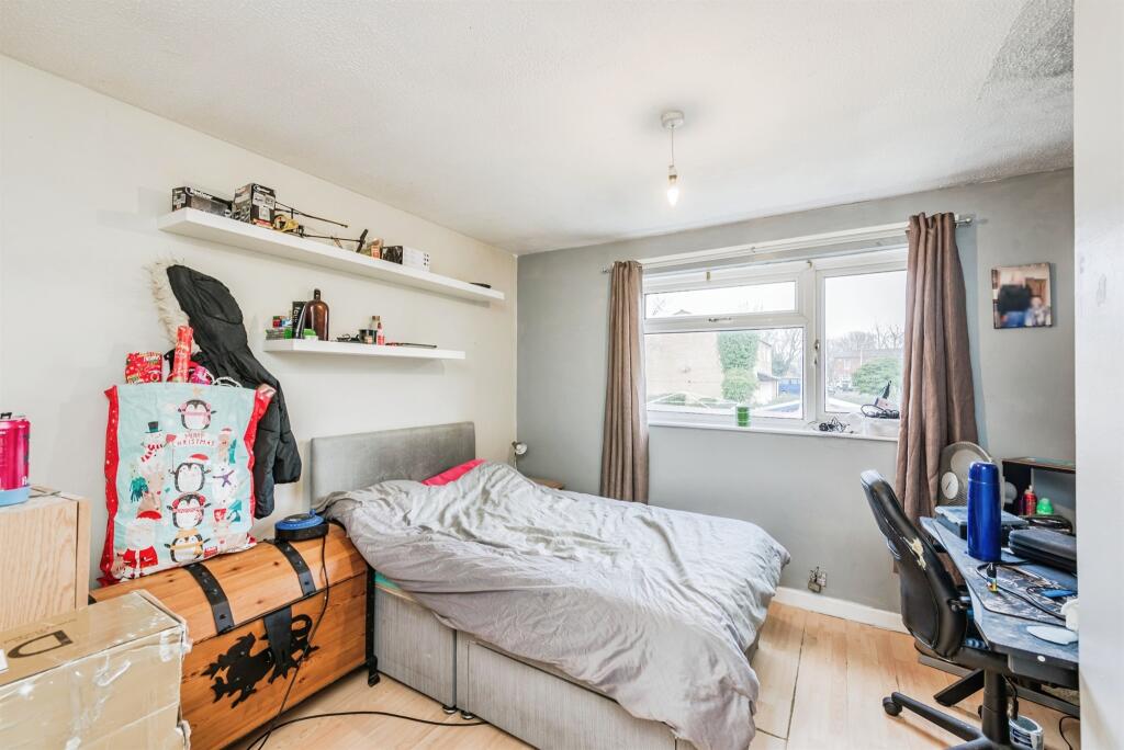 Additional image 10 of Trefoil, Tamworth