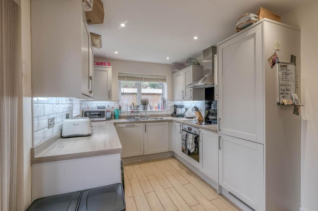 Additional image 17 of The Grove, Studley, B80