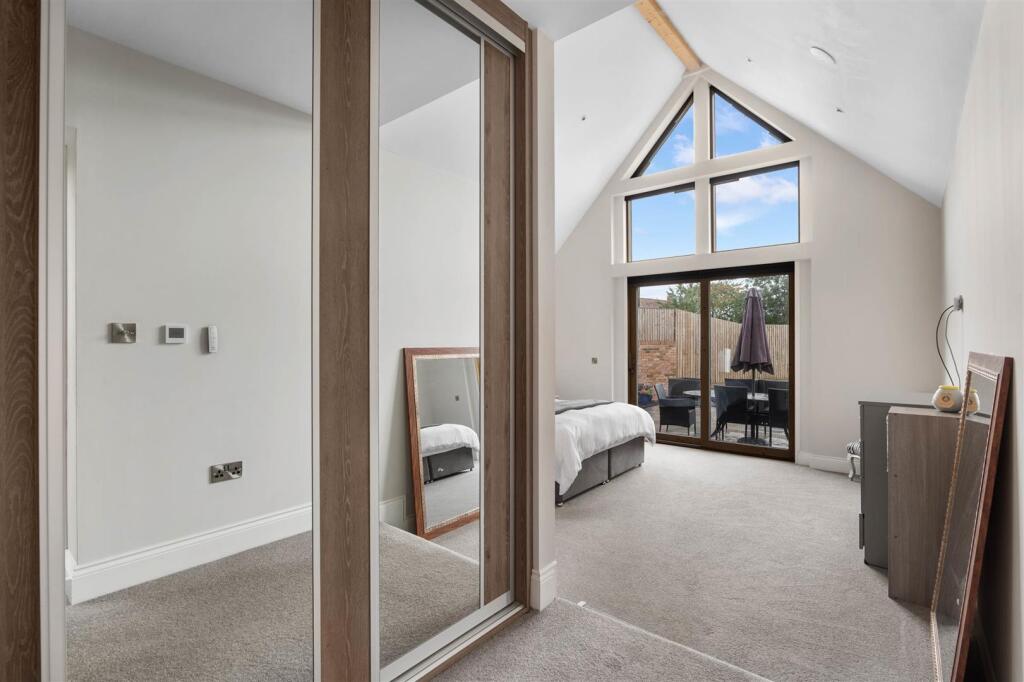 Additional image 9 of Haye Lane, Mappleborough Green