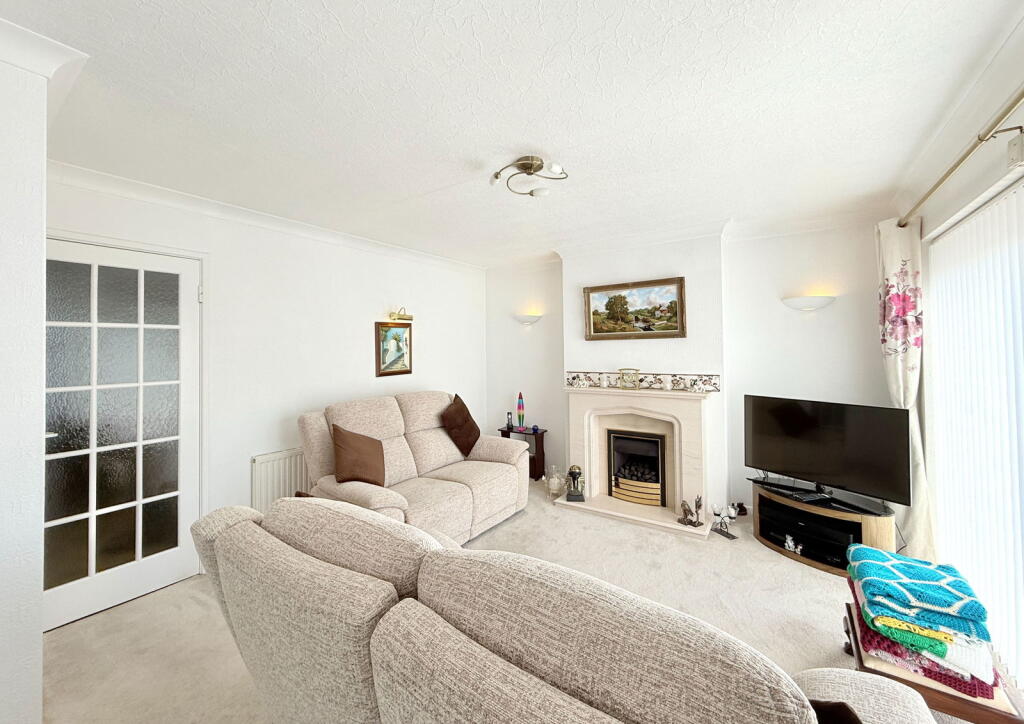 Additional image 21 of Haslucks Green Road, Shirley