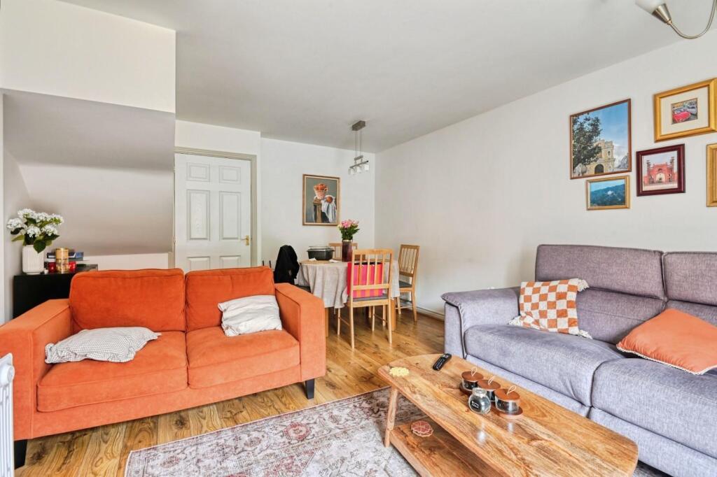 Additional image 9 of Russell Close, Wilnecote, Tamworth