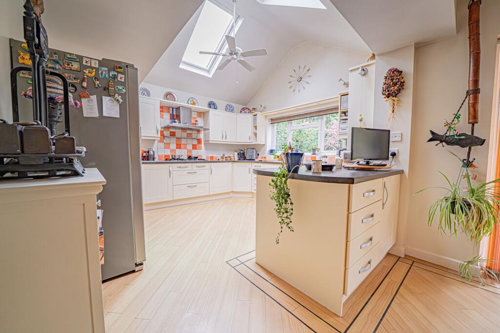 Additional image 6 of The Crescent, Hampton-In-Arden, B92