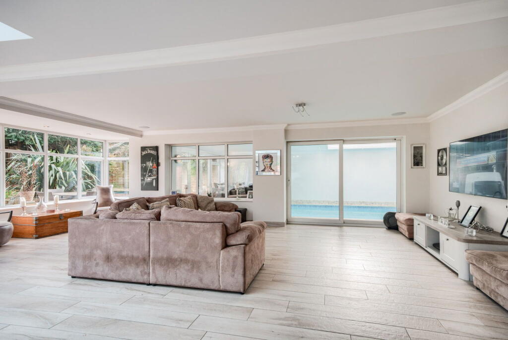 Additional image 12 of Monastery Drive, Solihull, B91 1DP