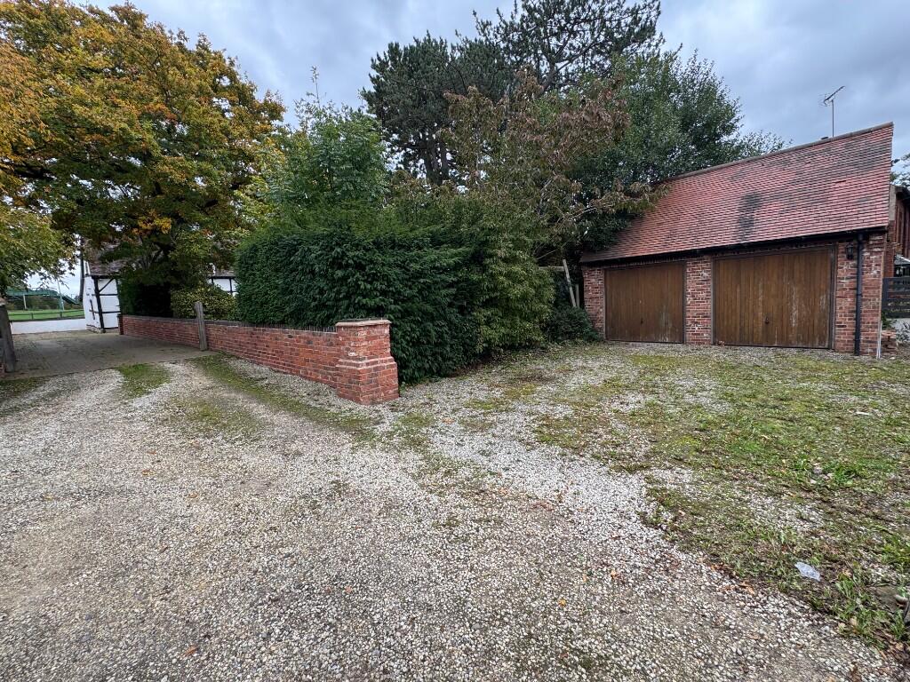 Additional image 17 of Bradnocks Marsh Lane, B92