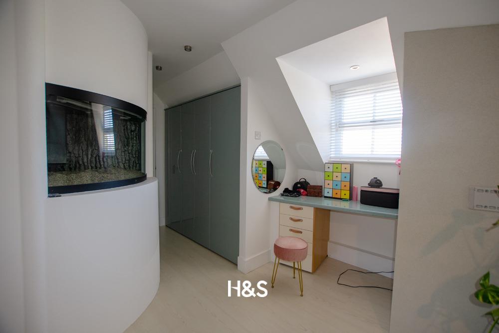 Additional image 8 of Dickens Heath Road, Shirley